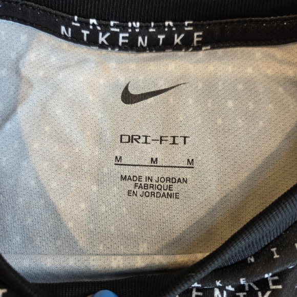 Nike Dri-FIT Kids' Black and White "NIKE" Graphic Training T-Shirt Medium New - Picture 4 of 8
